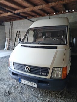 Auto s chladícím zařízením - 12