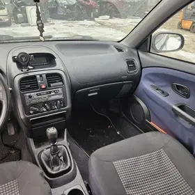 Mitsubishi Carisma 2003 - 12