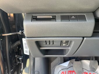 Peugeot 3008, 1,6 88kW, SERVISKA - 12