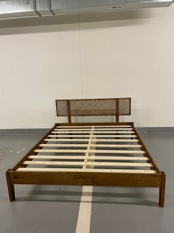 Dvoulůžková postel + matrace 160x200 cm - 12