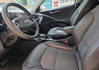 Kia Niro 1.MAJ.-150kW-64,8kWH-ZÁRUKA - 12