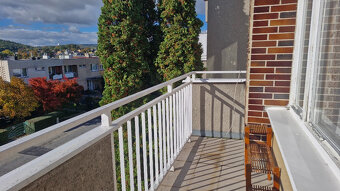 Prodej domu s terasou, garáží S výhledem na Lysou horu. - 12