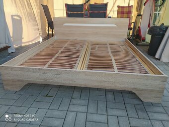 POSTEL S POLOHOVACÍMI ROŠTY A MOLITANOVYMI MATRACEMI 180x200 - 12