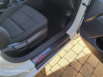 Kia Rio - 12