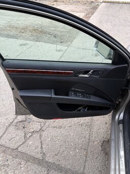 Náhradní díly Škoda Superb 2 Combi - 12