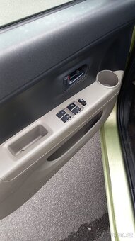 Daihatsu Sirion 1.3  64kW - 12