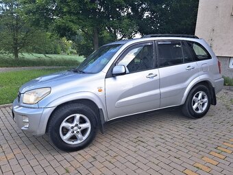 TOYOTA RAV4 2.0 D-4D 85kW 4x4 ALU, KLIMA, TAŽNÉ, STK 2026 - 12