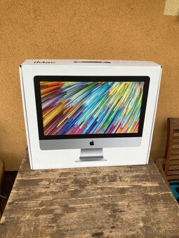 Počítač Apple iMac 21.5"/I5 2.3GHZ/16GB RAM/256GB - 12
