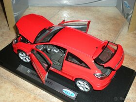 prodám modely 1/18 - 12