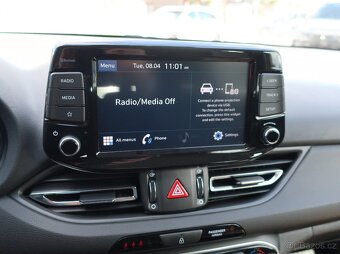 Hyundai i30 WG 1.6CRDi 85kW SMART ČR 1MAJITEL TAŽNÉ - 12