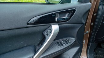 Mitsubishi Eclipse Cross 1.5 Turbo MIVEC Intense, 120 kW m6 - 12