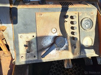 ZTS UNK 320 4X4 - 12