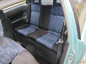Honda Civic 1.6 Vti - 12