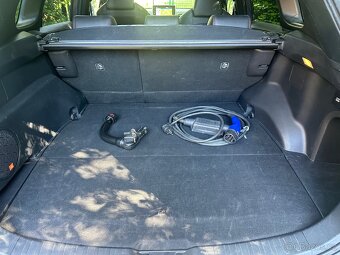 Toyota RAV4 plugin hybrid DPH 306koni tažné - 12