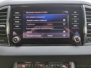Škoda Karoq 4x4 DSG SPORTLINE FullLED PANORAMA TAŽNÉ - 12