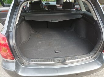 Prodám Toyota Avensis - 12