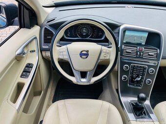 Volvo XC60 2.4D5 4x4 MANUÁL FACE LED KŮŽE NAVI SENZORY - 12