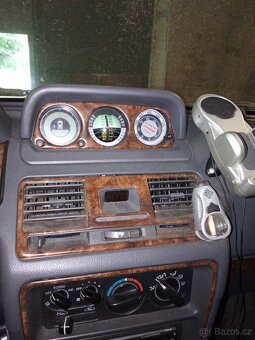 Mitsubishi Pajero 3.5 V6 - 12