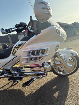 Honda Goldwing GL 1800 - 12