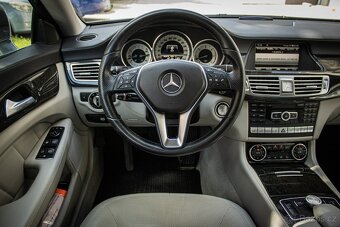 Mercedes-Benz CLS Shooting Brake SB 350 CDI 4matic BlueEFFIC - 12