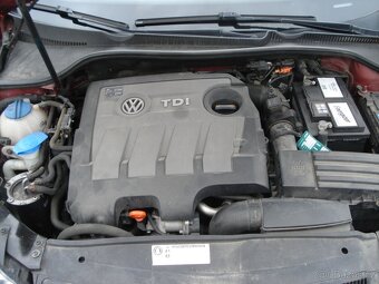 VOLKSWAGEN GOLF 1.6 TDI,SERVISKA,MODEL 2010 - 12
