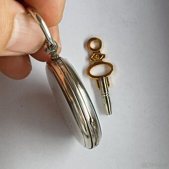 Starožitné stříbrné kapesní hodinky na klíček-klíčovky. - 12