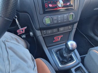 Prodám Ford Focus ST225 2.gen - 12