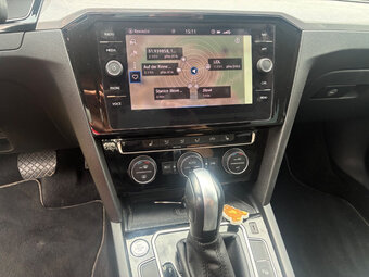 VW Passat B8.5 Variant 2.0TDI 140kW DSG - 12