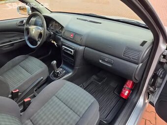 Octavia 1.9TDI/74kW,bez koroze,2008,climatronic,serviska - 12