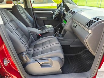 VW Touran 2.0TDi 103kw,MATCH,7míst,r.2012,2xklíč,Tažné,ALU - 12
