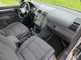 Volkswagen Touran 1.9 TDI 77KW/105PS R.V.10/2006 - 12