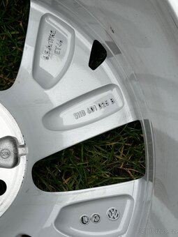 VW 6.5Jx17 ET46 + zimní pneu Pirelli Sottozero 205/50 R17 - 12