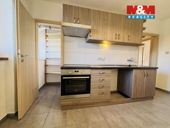 Pronájem bytu 2+1, 61 m², Klatovy, ul. Kollárova - 12