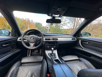 BMW 330i 200 kW, xDrive, M-paket, PANO - 12