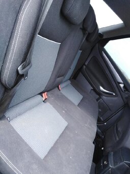 FORD MONDEO 1,6i KOMBI BENZIN 88 KW RV 2011 ZA 64000 KČ - 12