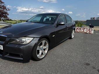 BMW 330i X-Drive - 2007 - 12