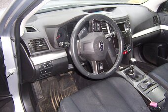 Subaru Outback, po faceliftu r. v. 2014 - 12
