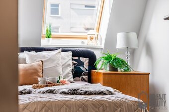 Mezonetový byt 4+kk | 112 m2, terasa, sklep, 3x parking, pří - 12