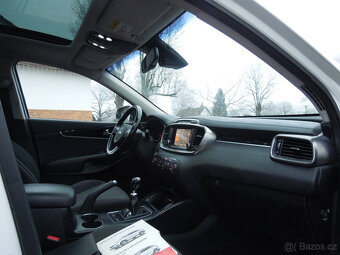 KIA SORENTO 2016 MOTOR 100TKM PANORAMA , TAŽNÉ - 12
