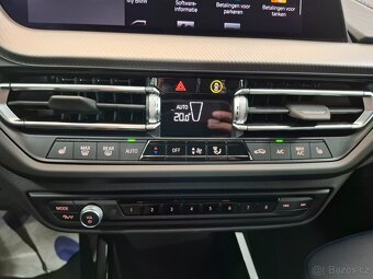218i 136ps Gran Coupé Sport Line AUT PAN LED Kůže 8/24 - 12