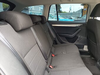 ŠKODA Octavia Combi 1,4TSi Ambiente PLUS ČR - 12