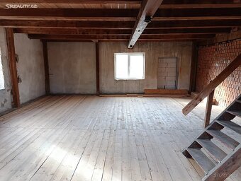 Prodej velkého domů podlažice. - 12