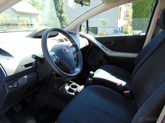 TOYOTA YARIS 1.0,BENZIN,PŮVOD ČR,KLIMA - 12