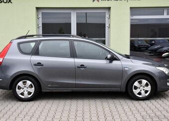 Hyundai i30 CW 1.4i 2xKOLA - 12