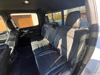 Dodge Ram 1500 2020 4x4 5.7 V8 - 12