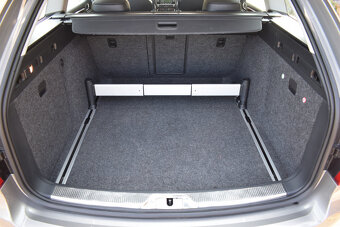Škoda Superb 2 Kombi 1.8 Turbo, Webasto, Xenony, DSG, záruka - 12