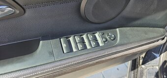 BMW 335i e93 - Nové vstřiky - Super zvuk - servisované - 12
