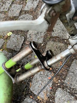 Vidlice, řídítka, kolo a blatník Jawa pionýr 555 - 12