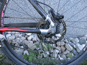 Carbonové horské kolo MERIDA osazené Shimano XT - 12