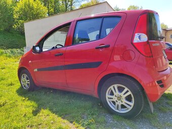 Suzuki Splash 2013, garážované, najeto jen 84500 km - 12